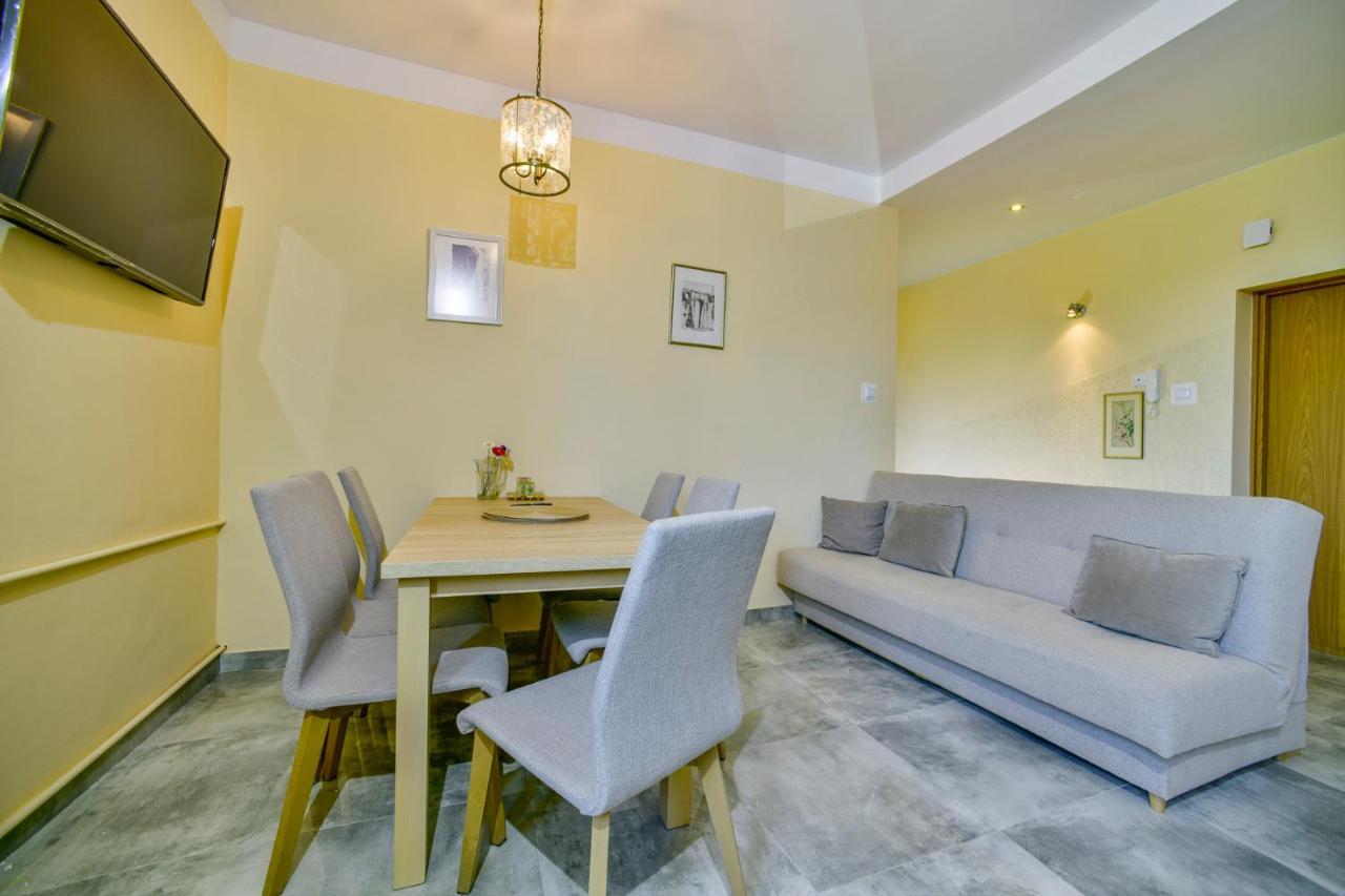 Apartament U Ewy W Kolobrzegu Podczele - 2 Sypialnie 50M2, Wifi I Darmowy Parking! المظهر الخارجي الصورة